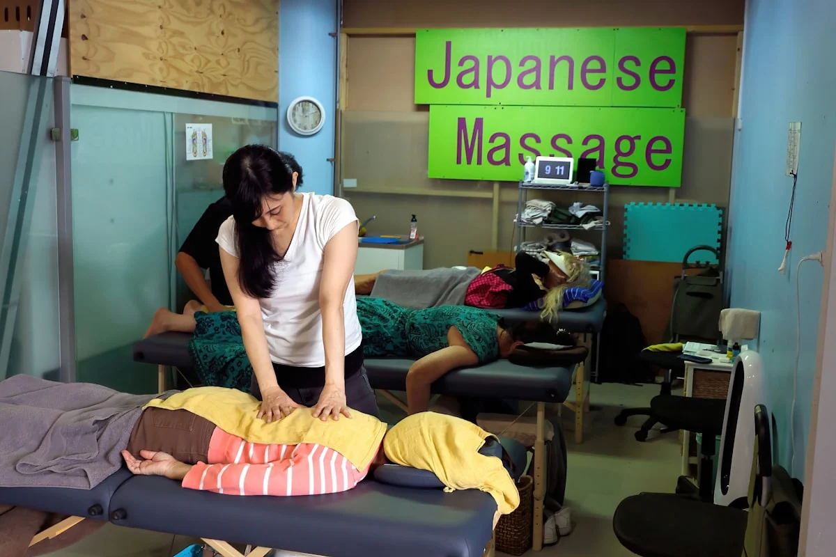 "Japanese Massage". Rusty's Markets, Cairns, Australia.